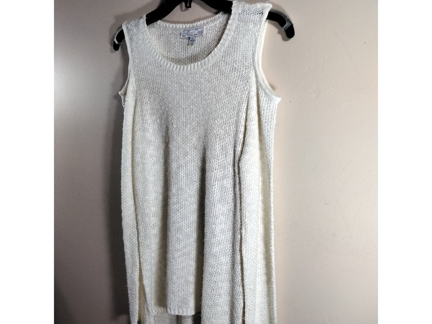 All At Once, Off-white, Cold Shoulder Sweater L
