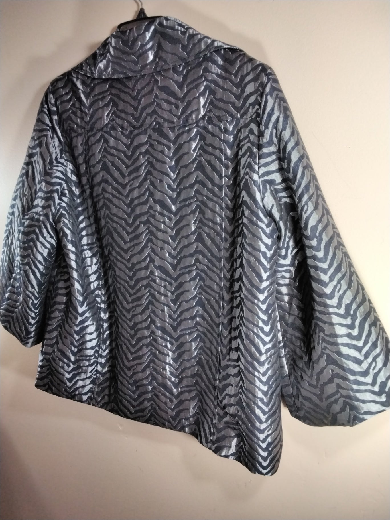 Elliot Lauren, Black and Gray, Jacket 12