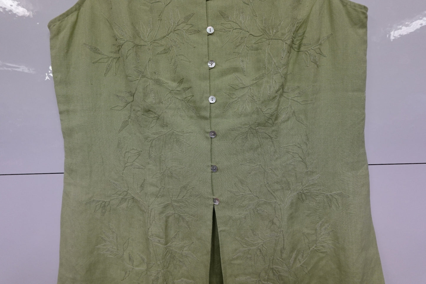 Cynthia Howie, Sleeveless blouse, 16