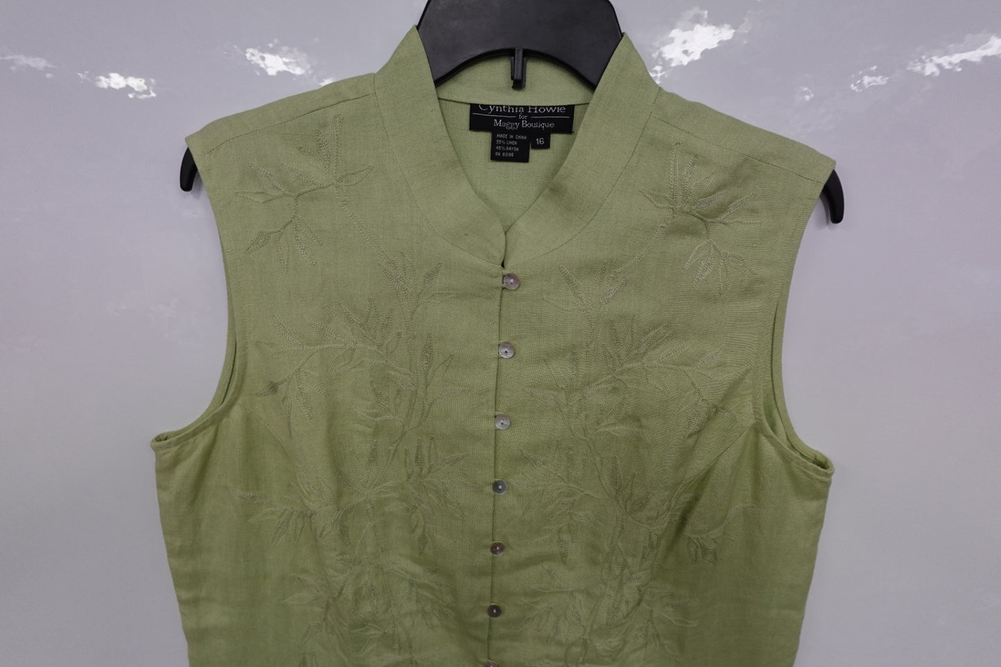 Cynthia Howie, Sleeveless blouse, 16