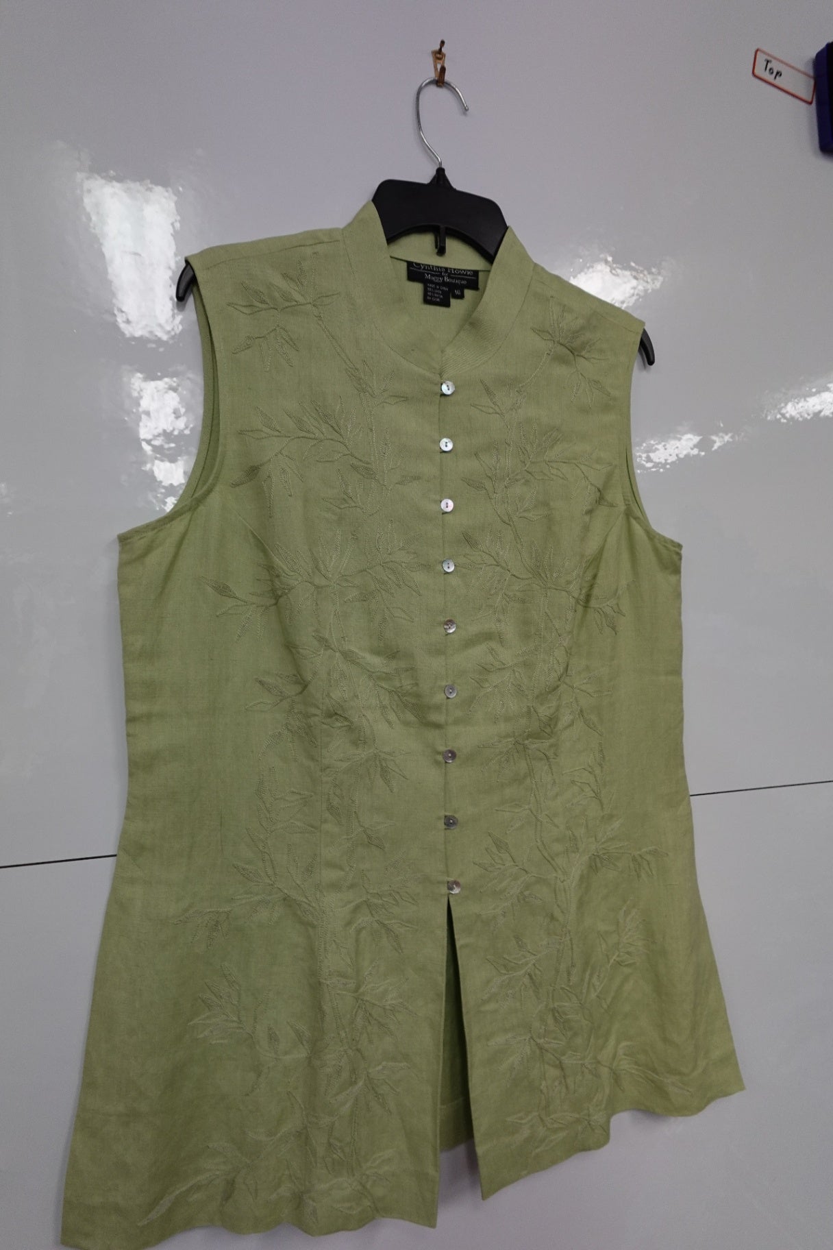 Cynthia Howie, Sleeveless blouse, 16