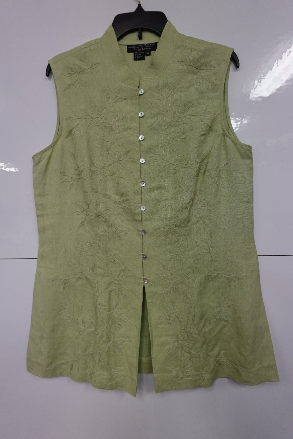 Cynthia Howie, Sleeveless blouse, 16