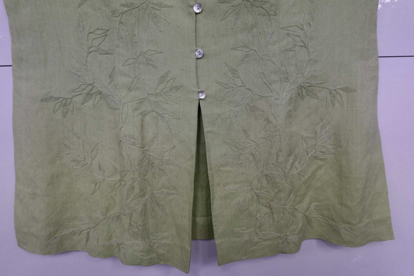 Cynthia Howie, Sleeveless blouse, 16