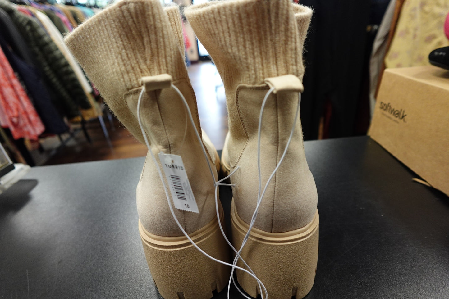 NEW- Torrid, Boots, 10W