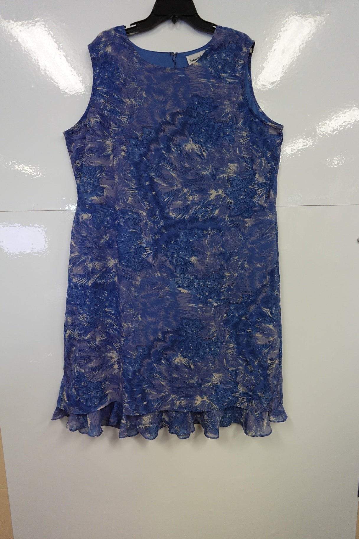 Anthony Richards, Dress, 22w