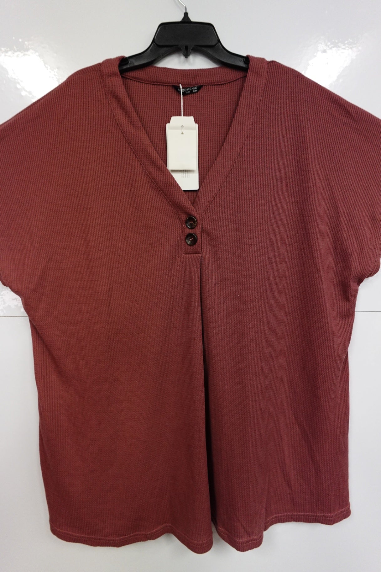 NEW Bloom Chic, Sleeveless Top, 26