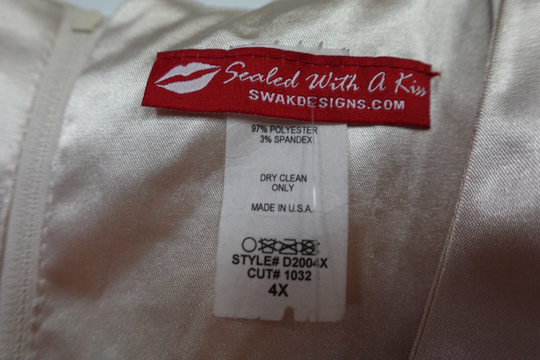 NEW Sealed with a kiss, Dress, 4X
