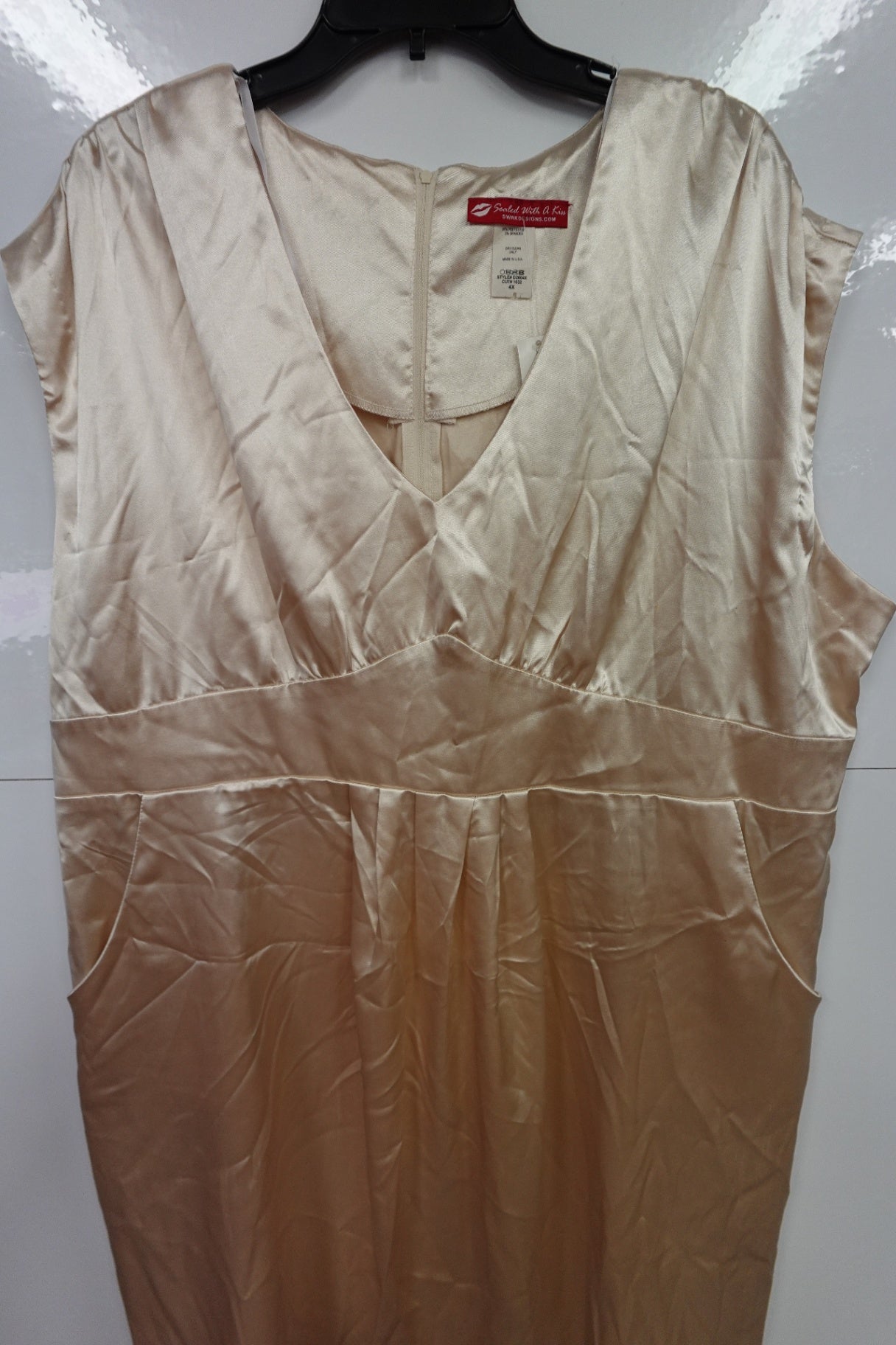 NEW Sealed with a kiss, Dress, 4X