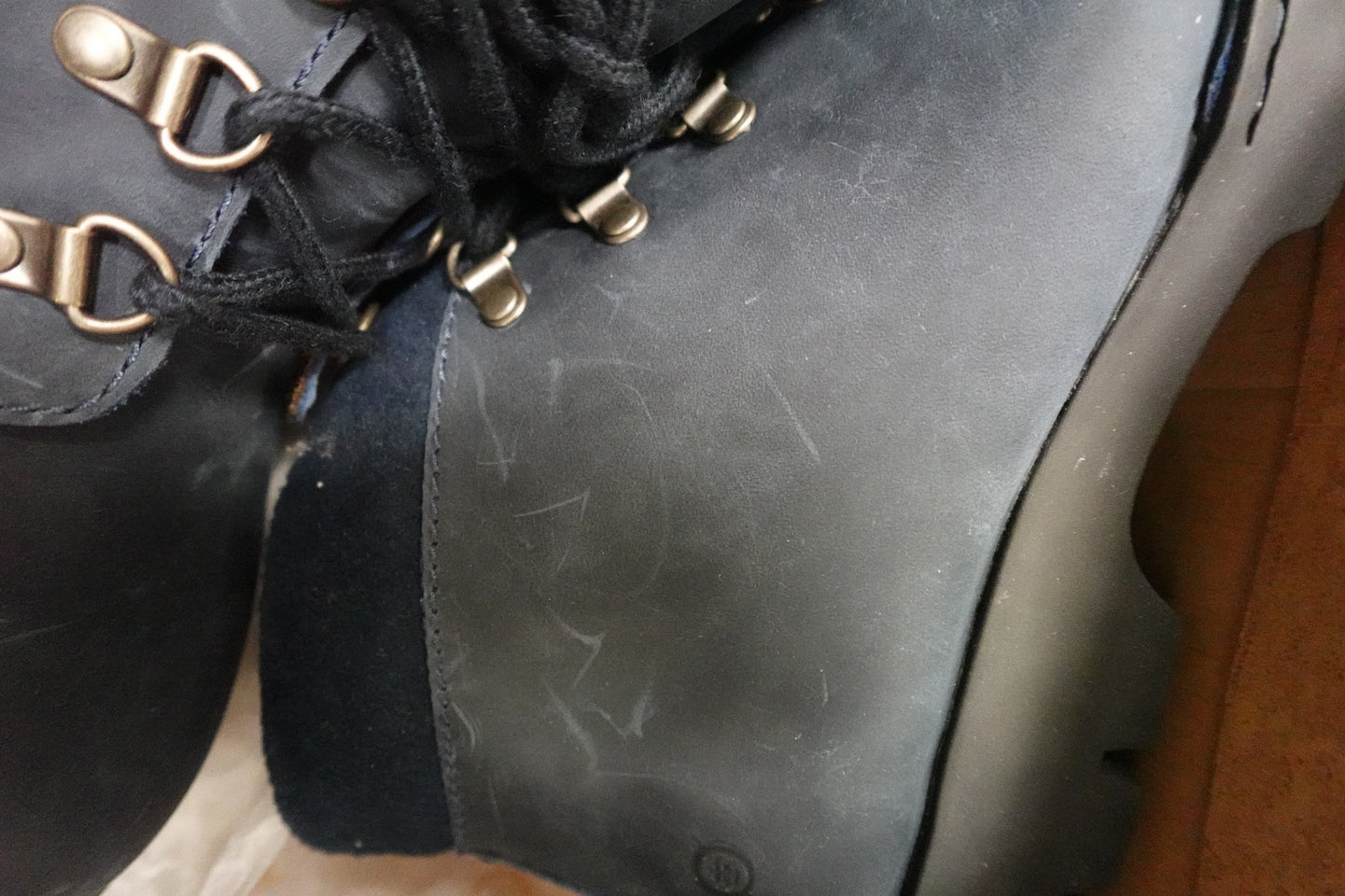 Born, Boots, 11 Womens