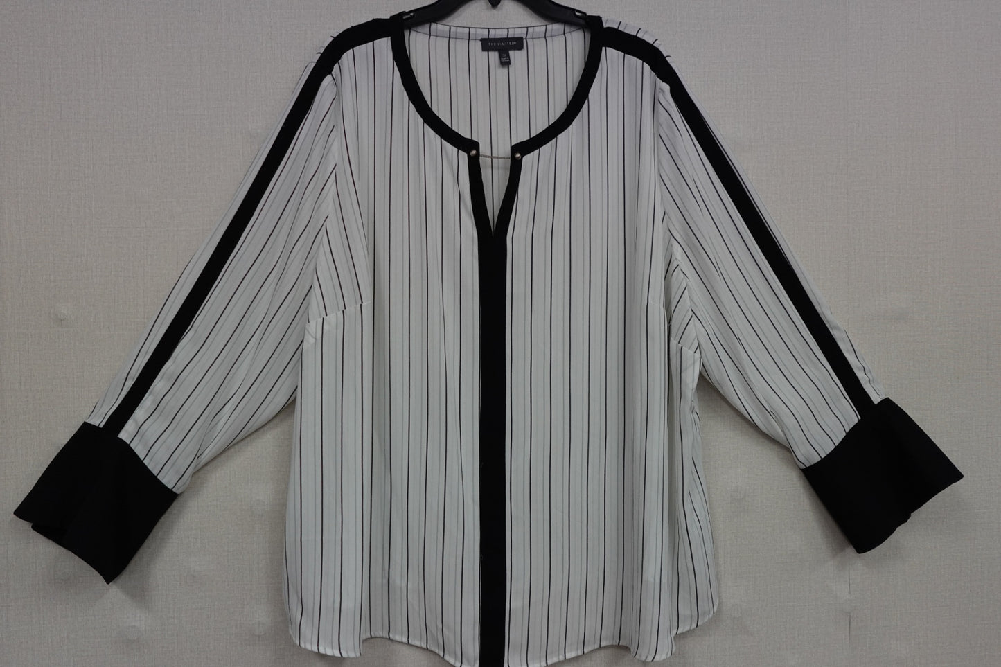 The limited, Long Sleeves Top, 3X