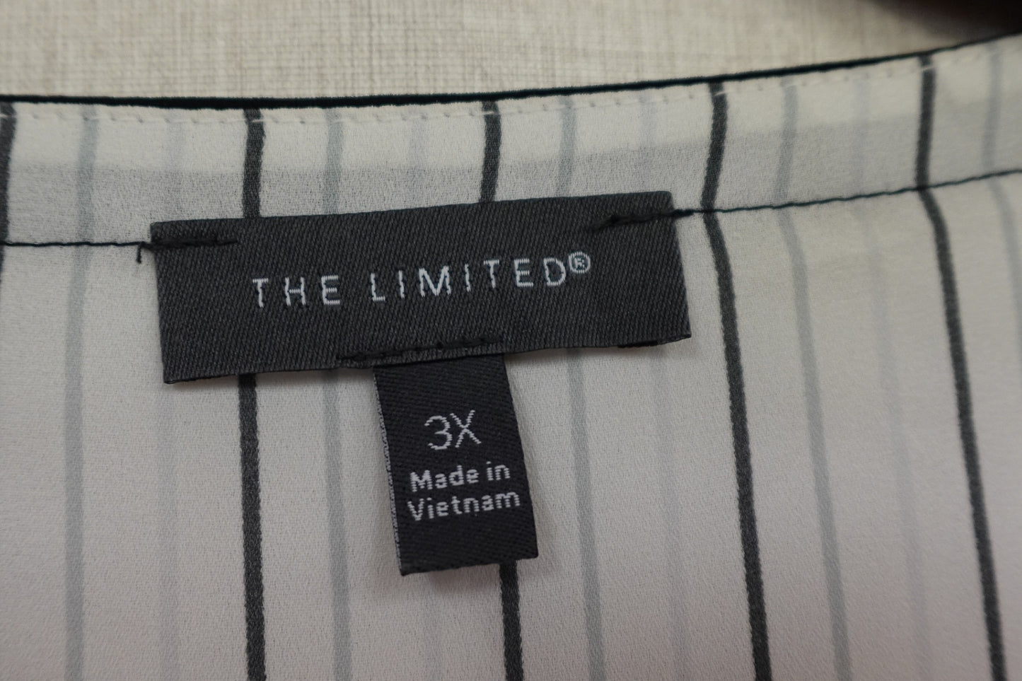 The limited, Long Sleeves Top, 3X