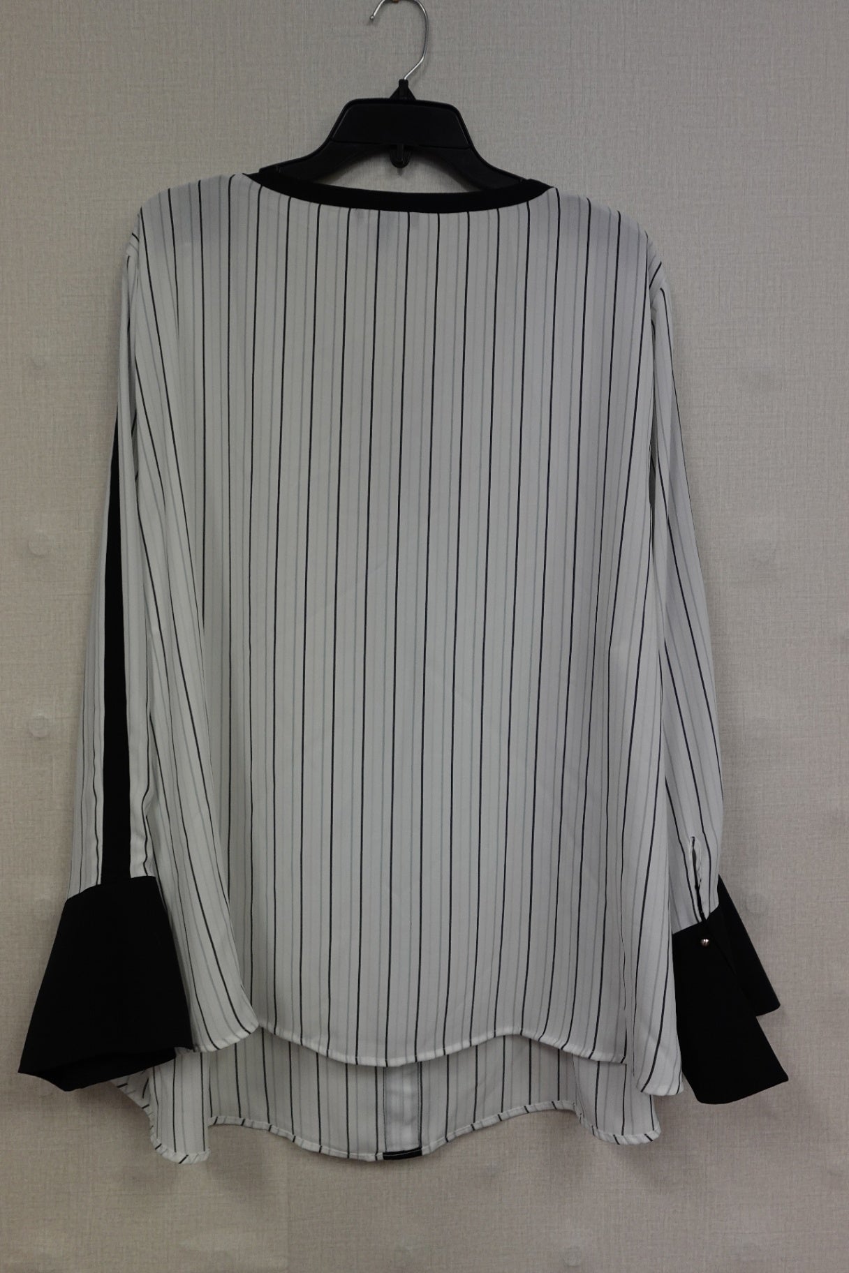 The limited, Long Sleeves Top, 3X