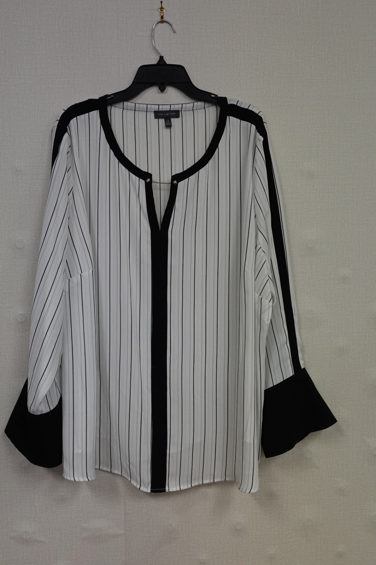 The limited, Long Sleeves Top, 3X