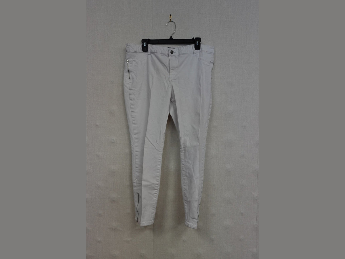 Attention, Pants, 16