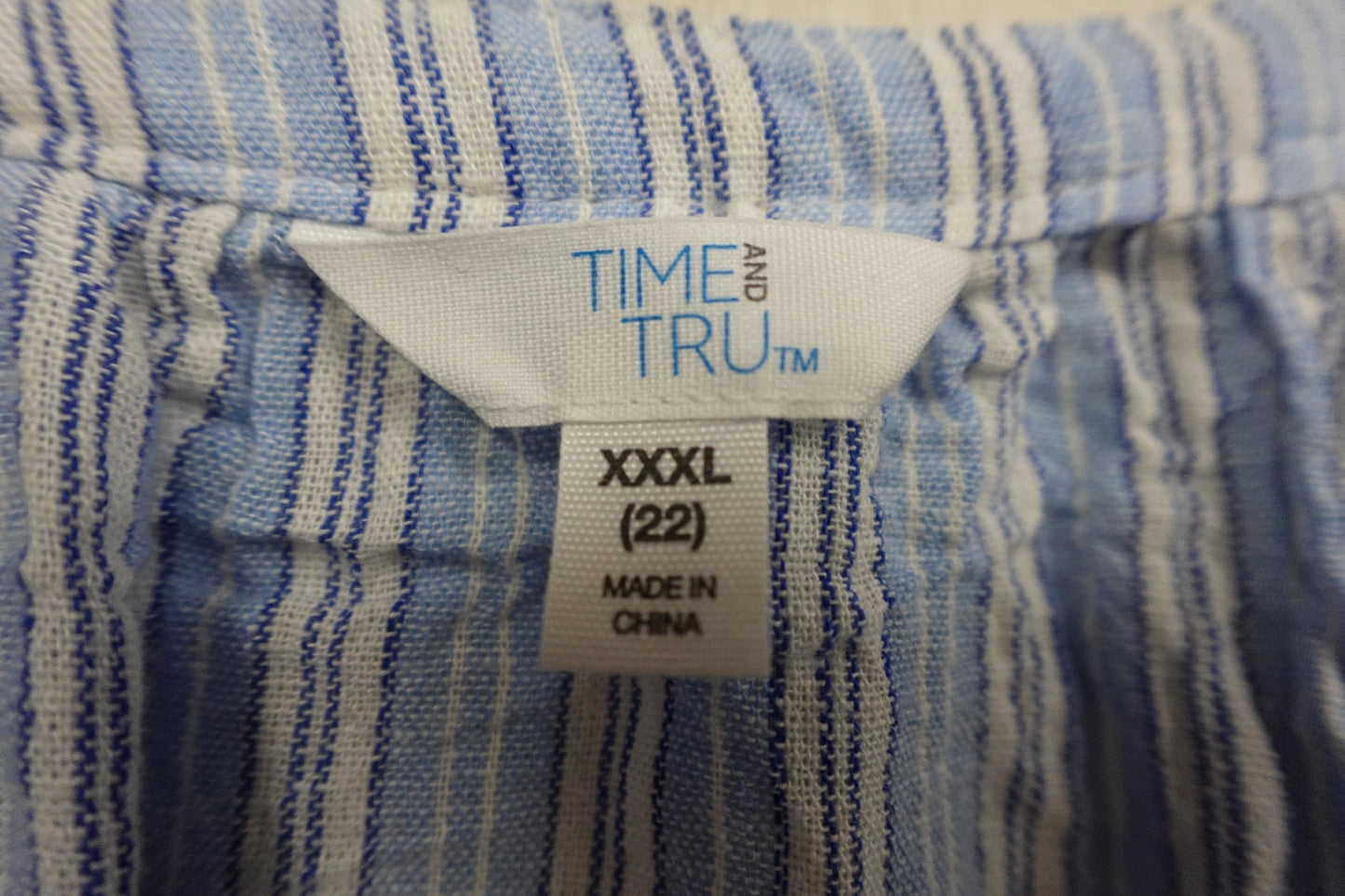 Time and Tru, short sleeve top, 22