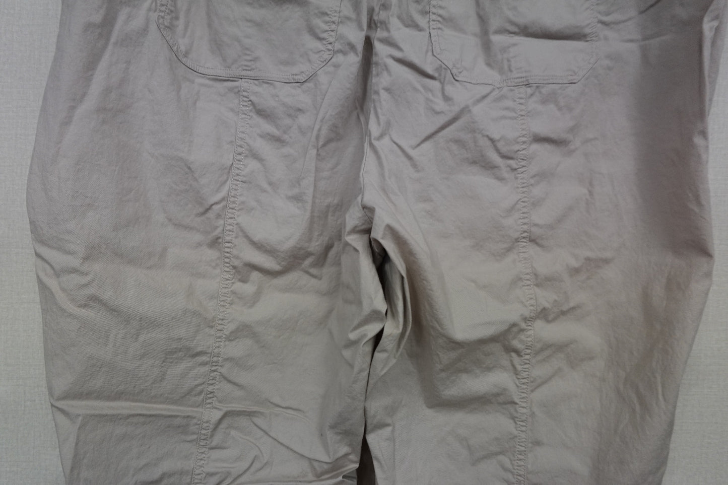 Torrid, Capri/Cropped Pants, 4R
