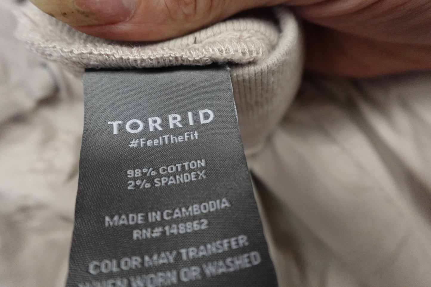Torrid, Capri/Cropped Pants, 4R