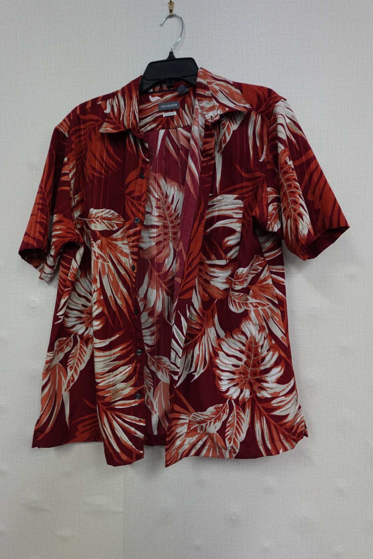 VAN HEUSEN, SHORT SLEEVED TOP, Large