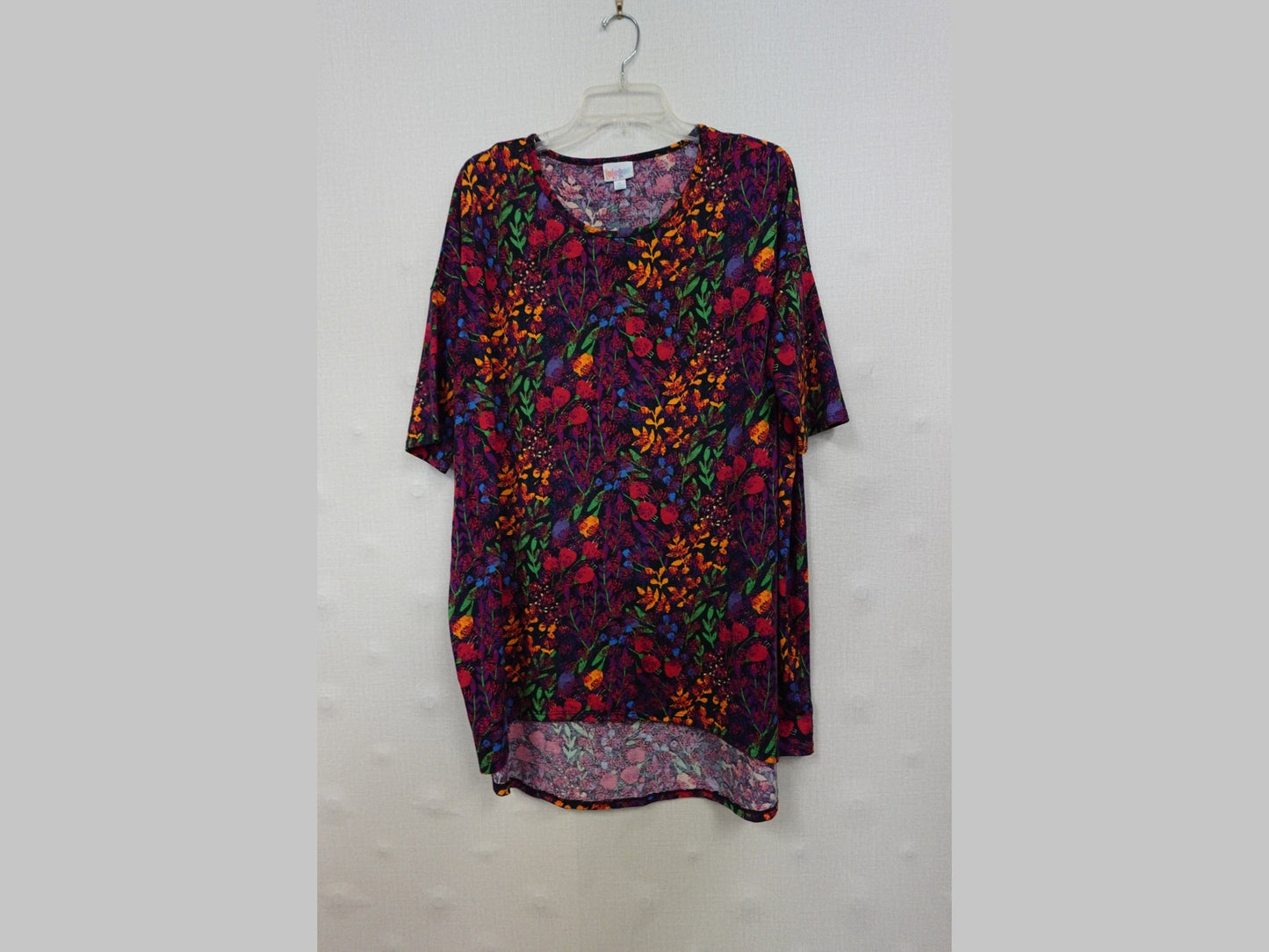 Lularoe, SHORT SLEEVED TOP, Xl
