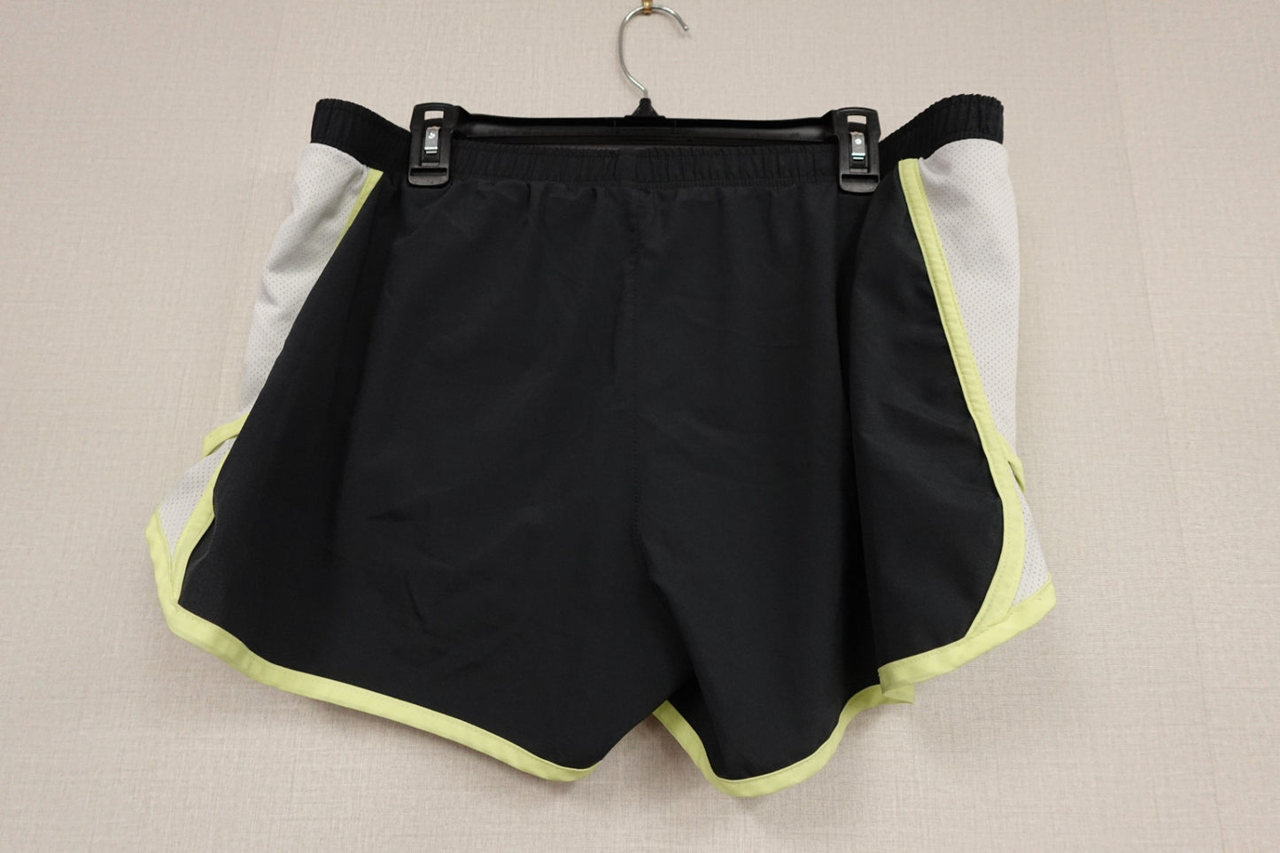Danskin Now, Active shorts, L