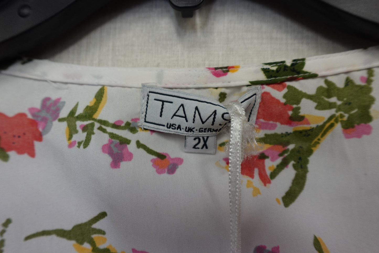 NEW- TAMSY, Short Sleeves Top, 2X