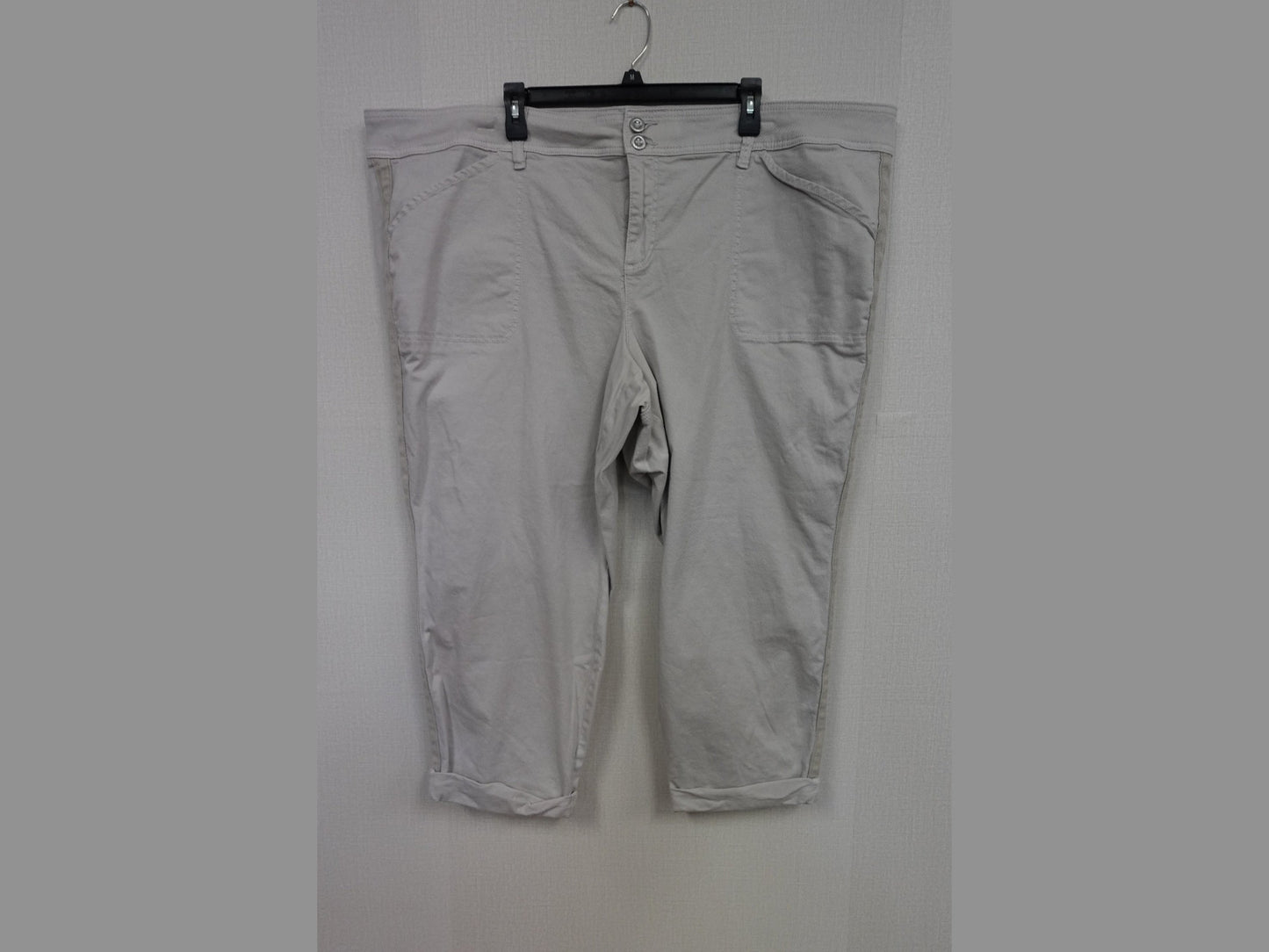 Torrid, Capri, 28W
