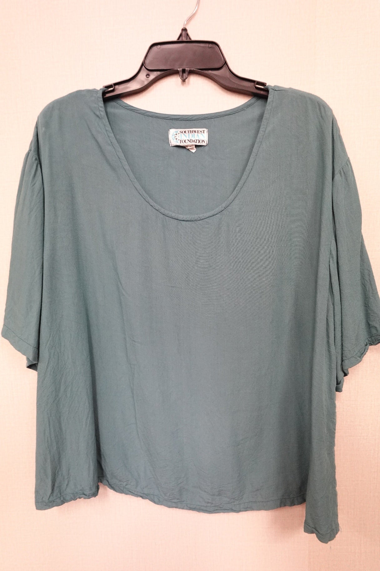 Southwest India Foundation, 3/4 SLEEVE TOP, L/XL