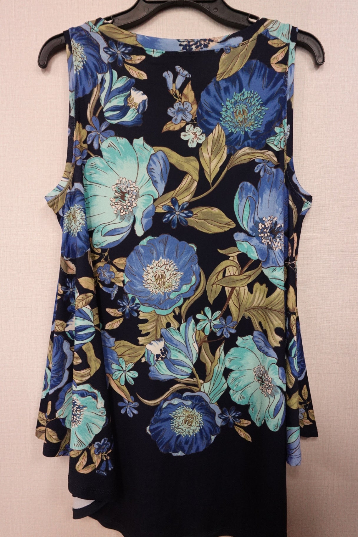 Lane Bryant, Sleeveless Top, Large (10/12)- Condition: New with tags