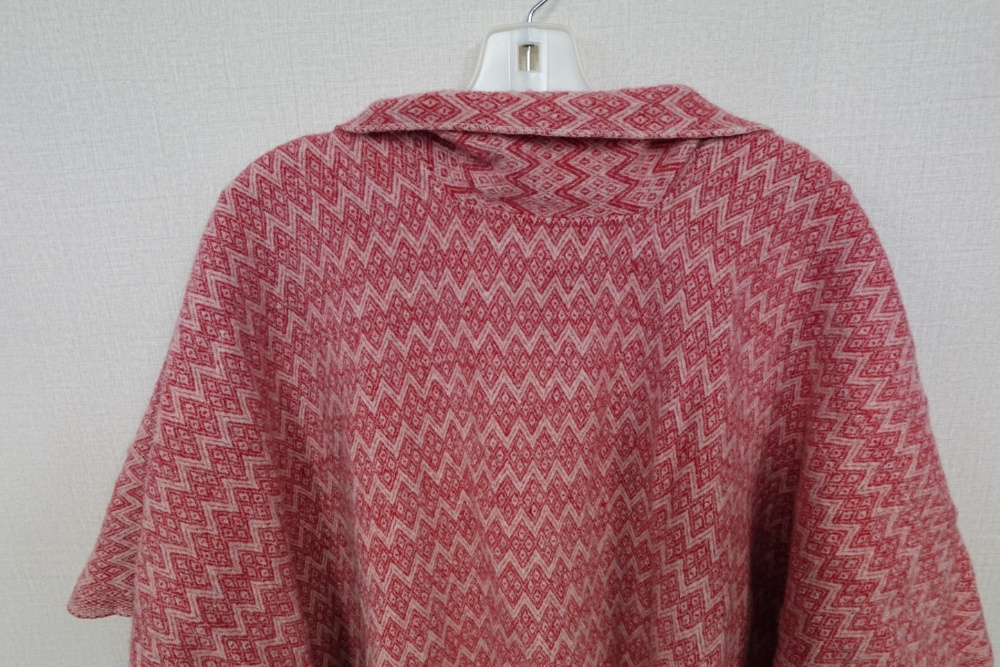 Unknown, Shawl/Poncho, -Freesize can fit up to 2x/3x- Condition: Very Good