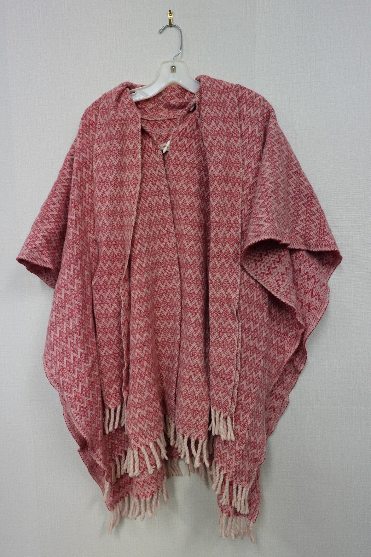 Unknown, Shawl/Poncho, -Freesize can fit up to 2x/3x- Condition: Very Good