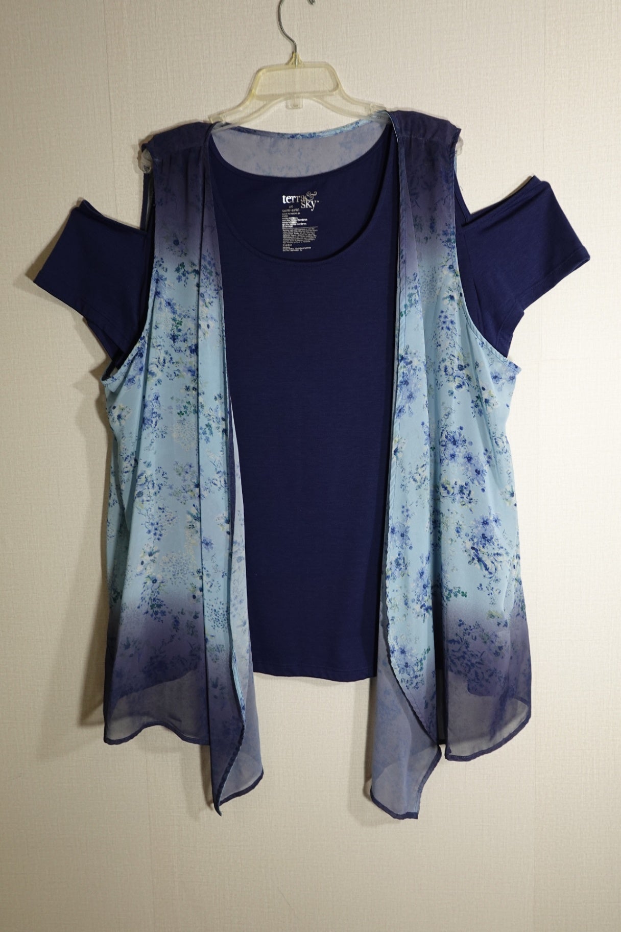 TERRA & SKY, SHORT SLEEVED TOP, 20W-22W