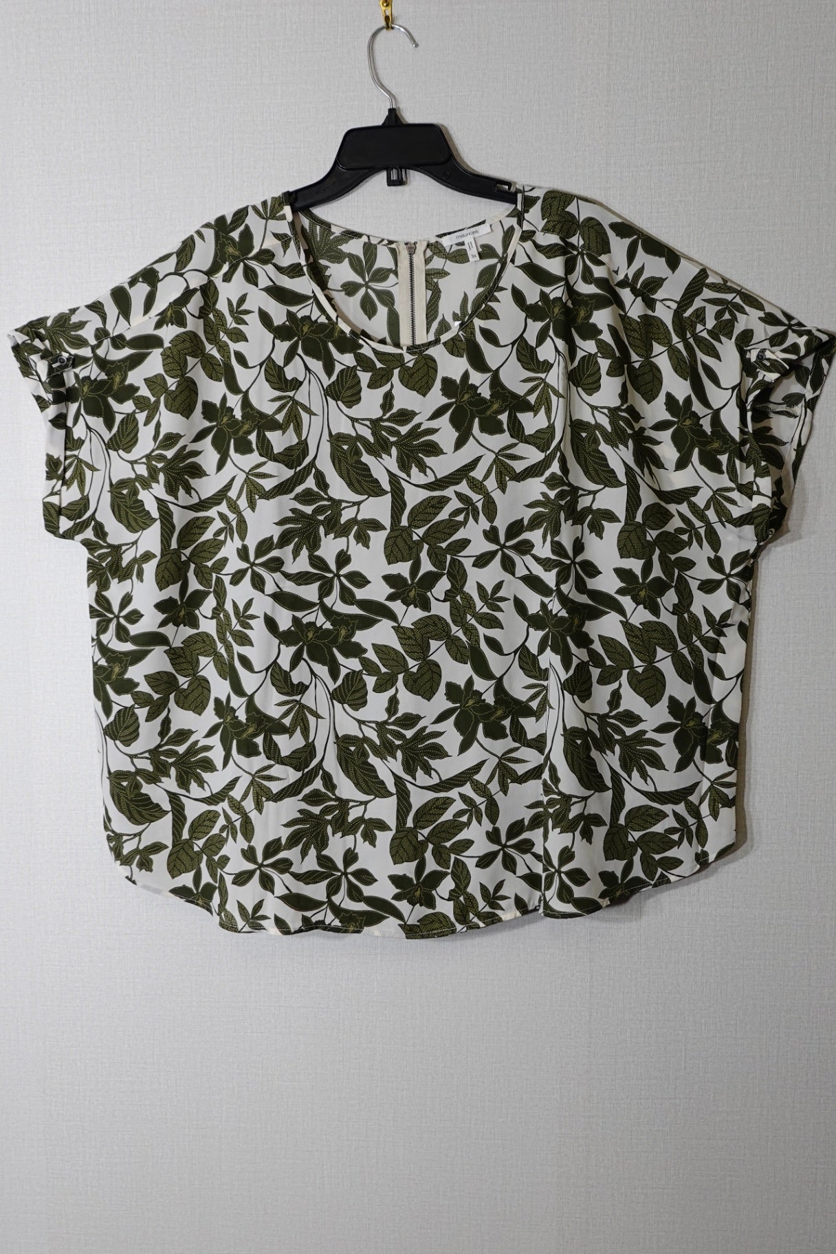 Maurice's, NWT Short Sleeves Top, 3X