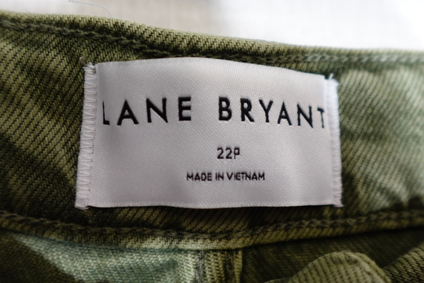 Lane Bryant, NWT Pants Wide Leg, 22P