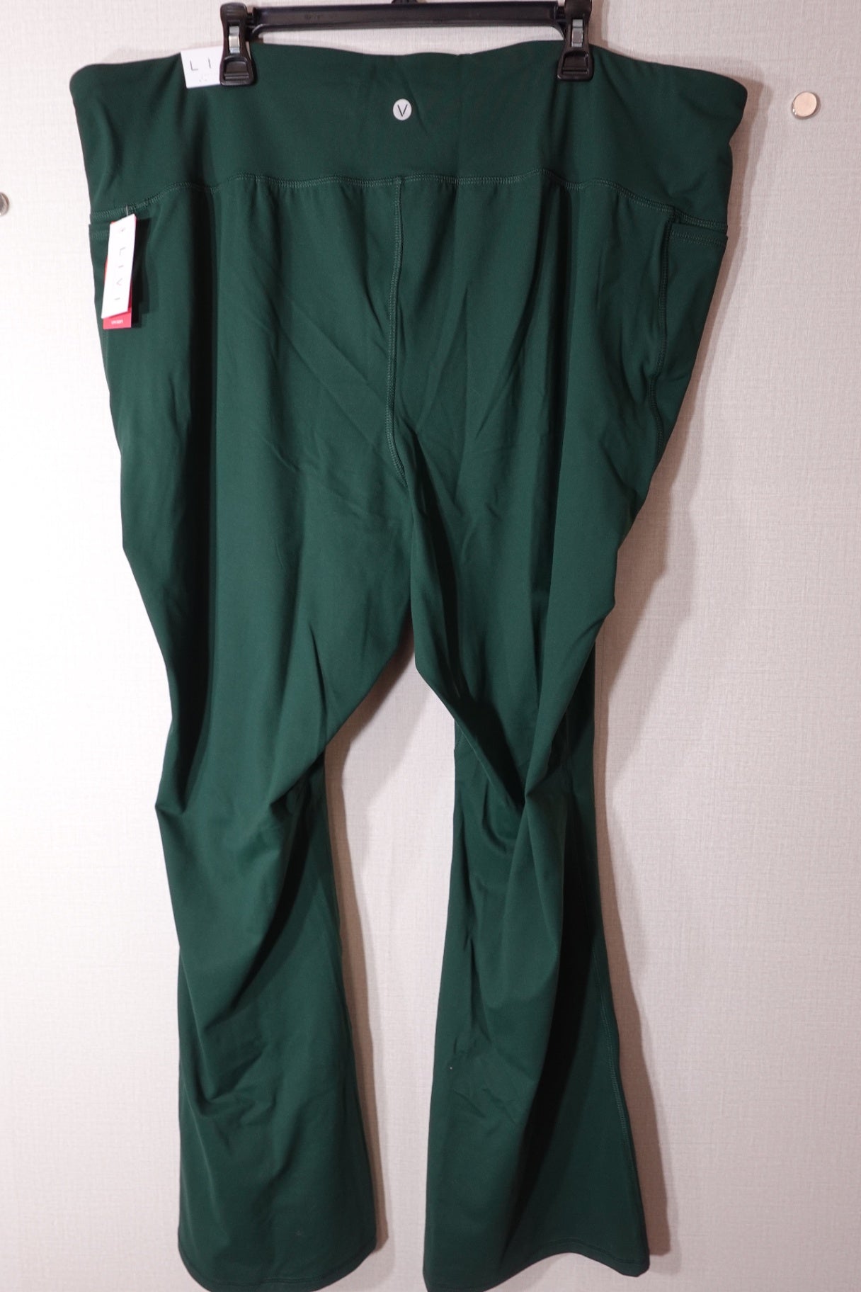 Livi (Lane Bryant), NWT Active Flare Leggings, 30/32