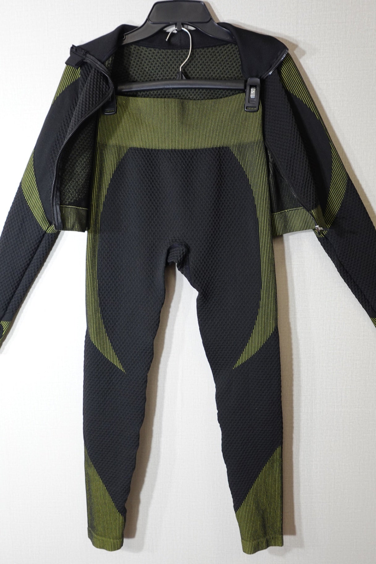 B Fit A, Active Wear set, Large