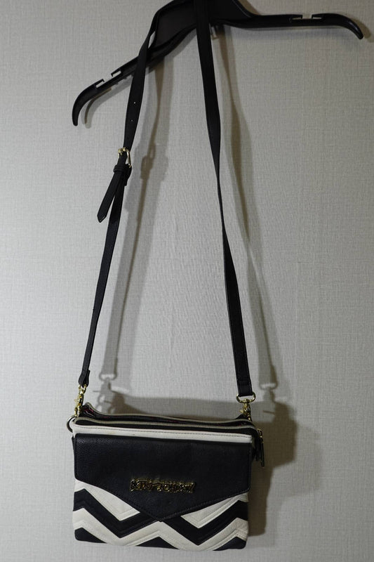 Betsy Johnson, PURSE/BAG, Meduim