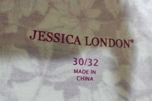 Jessica London, New short sleeve top, 30/32 Jessica London New short sleeve top More To Love Consignment