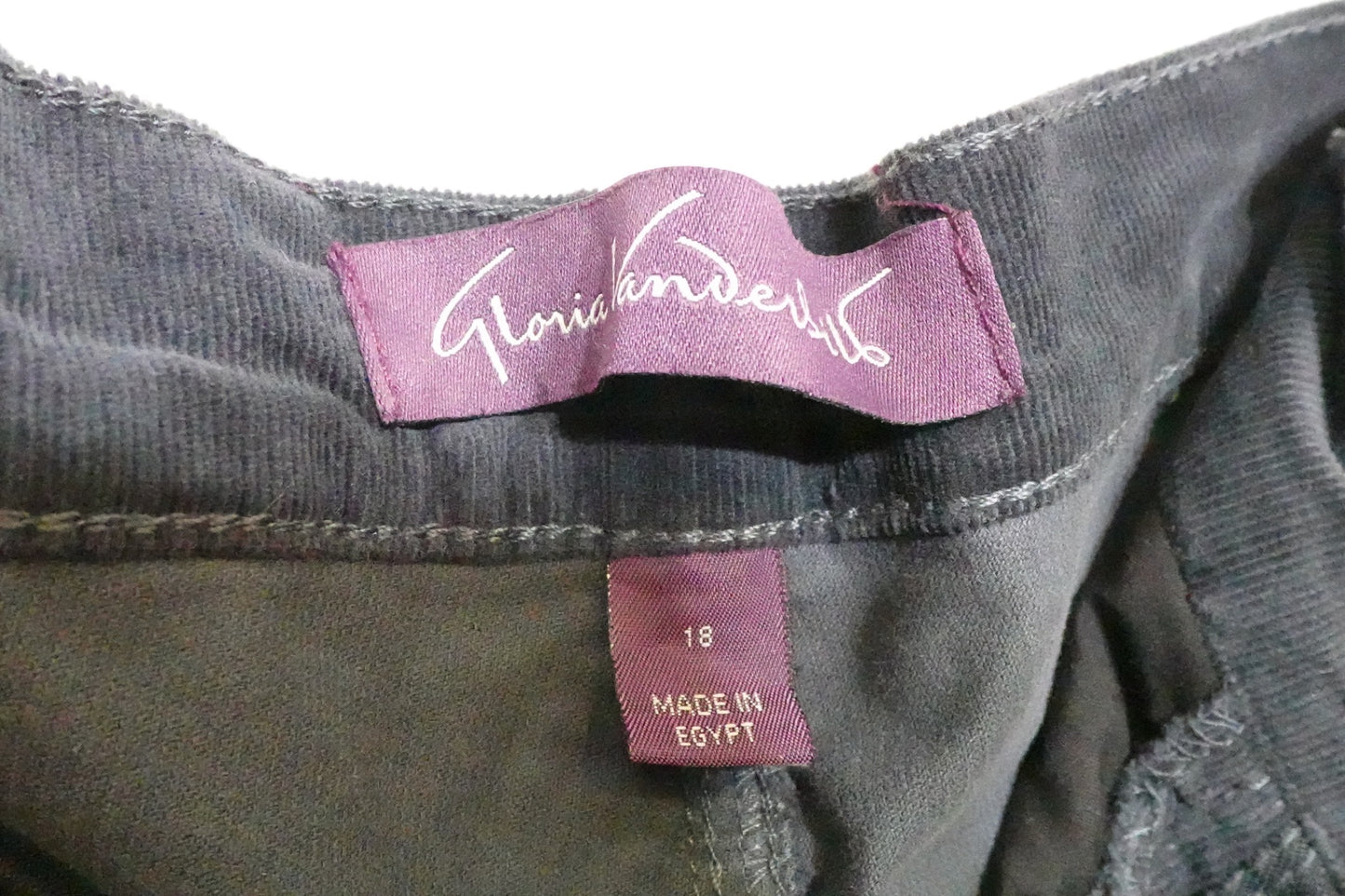 Gloria Vanderbilt, corduroy- Relaxed Fit, 16