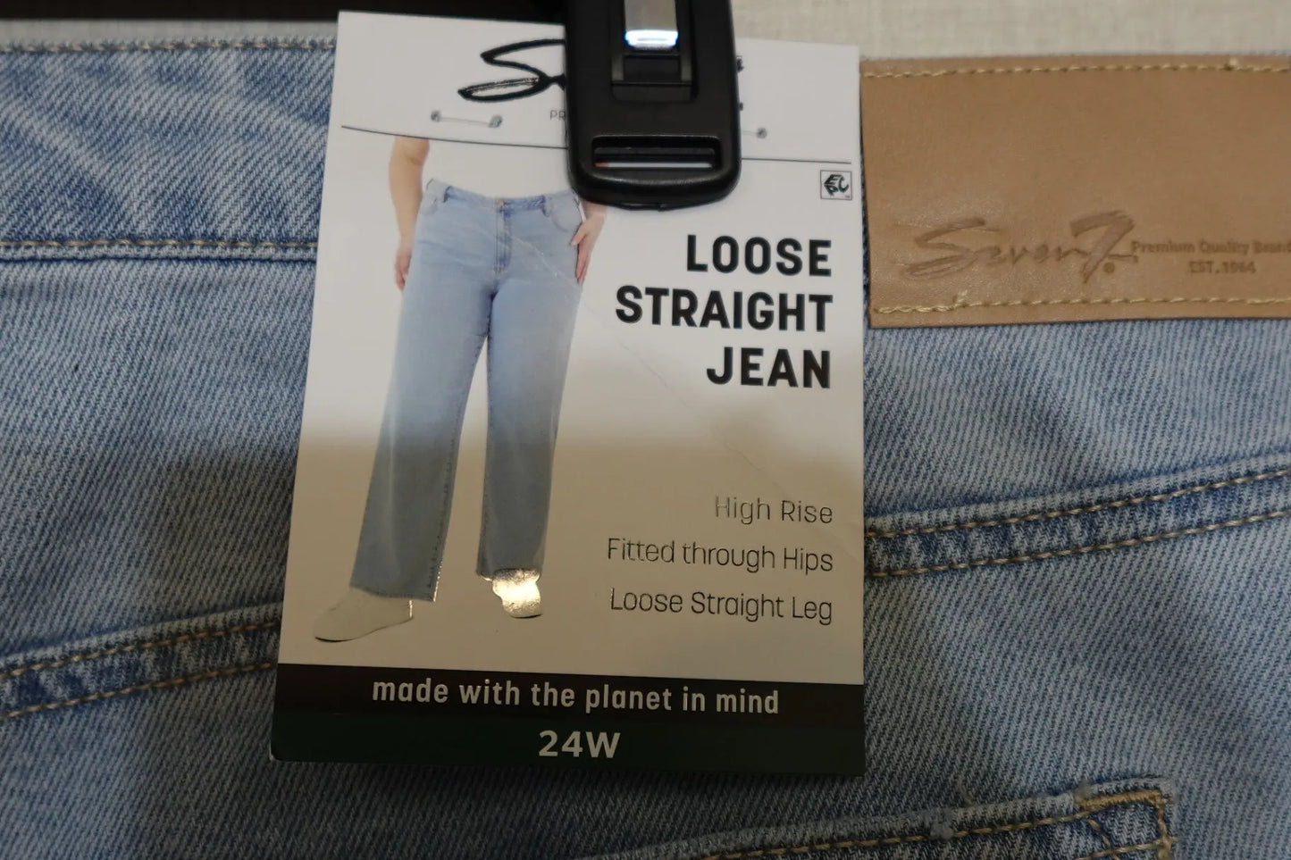 Seven7, New Jeans Loose Straight, 24w Seven7 New Jeans Loose Straight More To Love Consignment