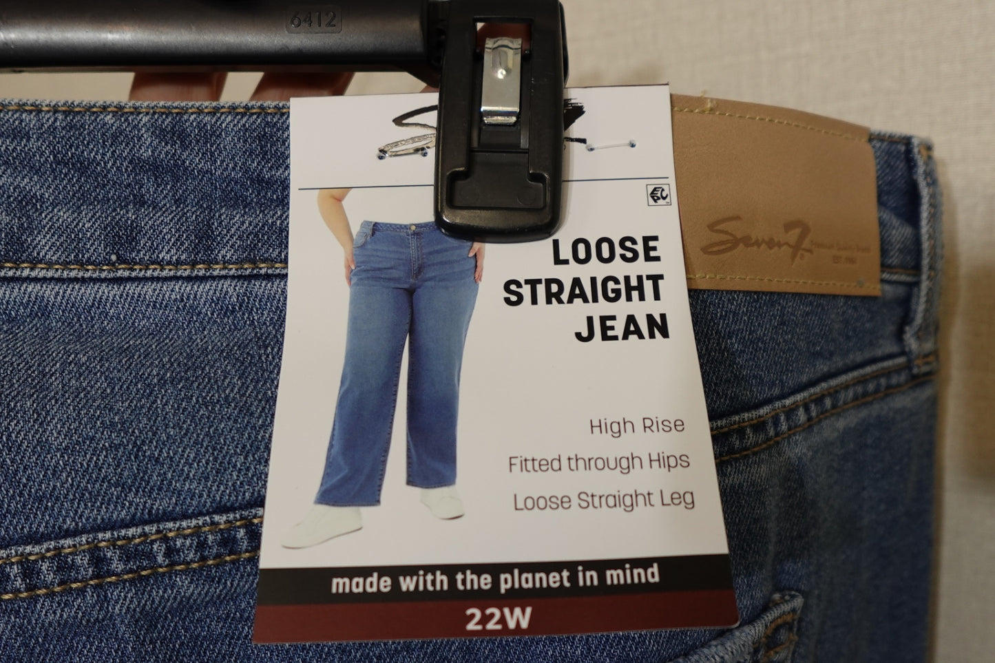 Seven7, New Jeans Loose Straight, 22W