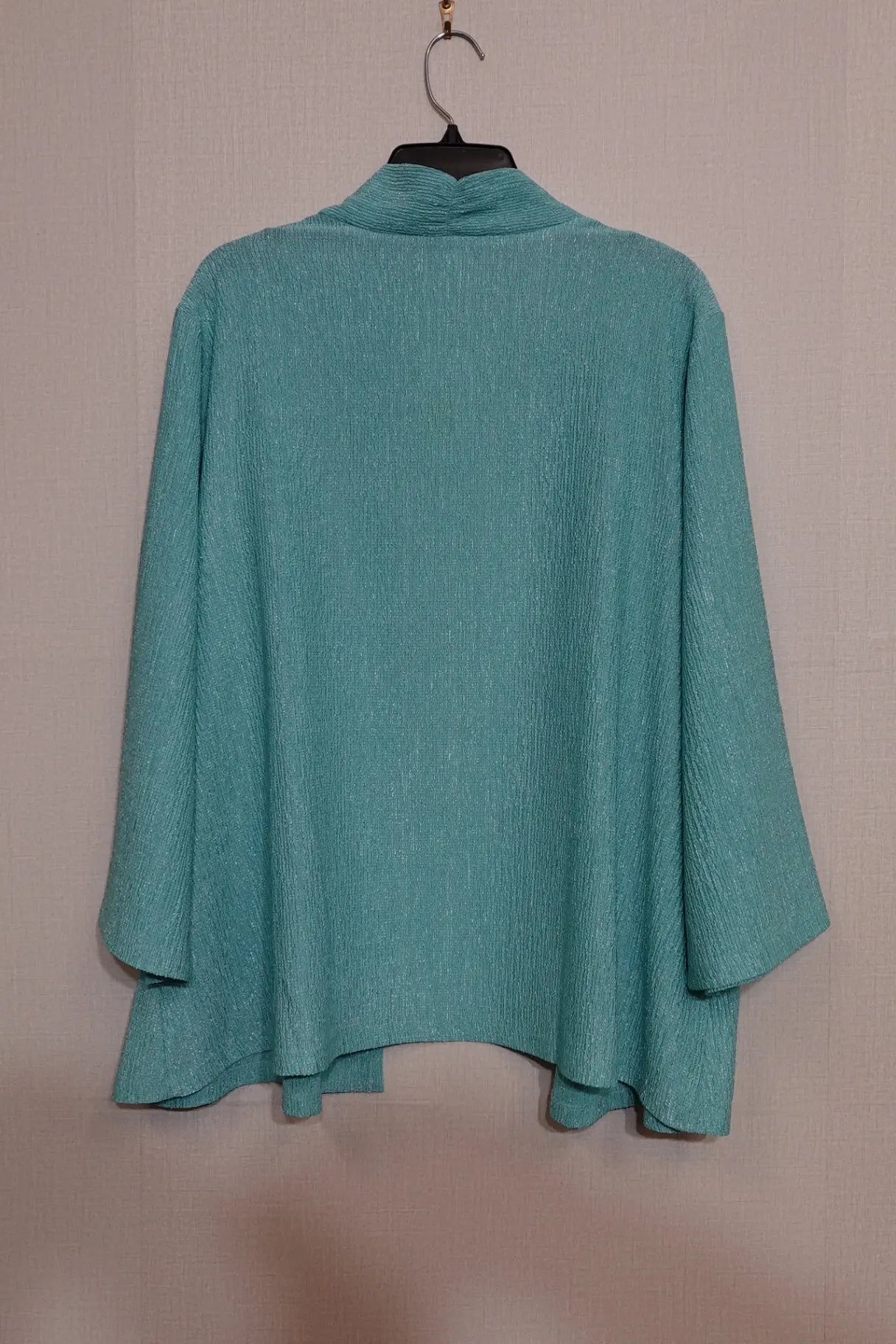 Allison Daley, NEW Cardigan, 2XL Allison Daley NEW Cardigan More To Love Consignment