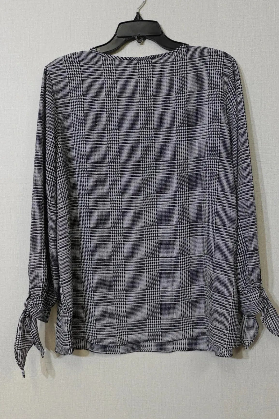 Michael Kors, Long Sleeves Top, OX Michael Kors Long Sleeves Top More To Love Consignment