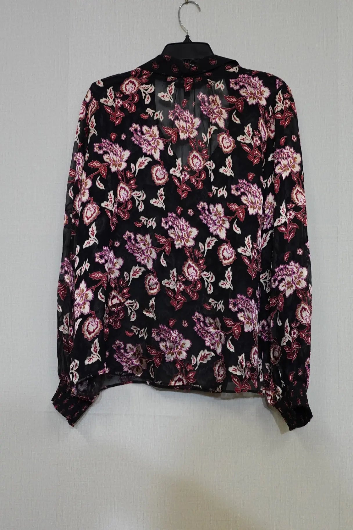 WHITE HOUSE BLACK MARKET, Long Sleeves Top- Button Down, Large WHITE HOUSE BLACK MARKET Long Sleeves Top- Button Down More To Love Consignment