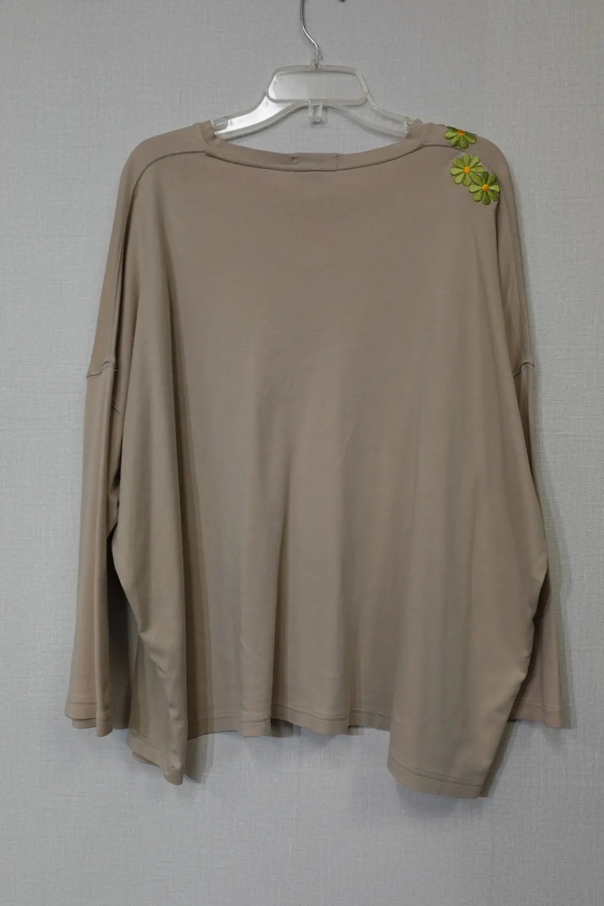eskandar, Upcycled Long Sleeves Top, XL/2X freesize eskandar Upcycled Long Sleeves Top More To Love Consignment