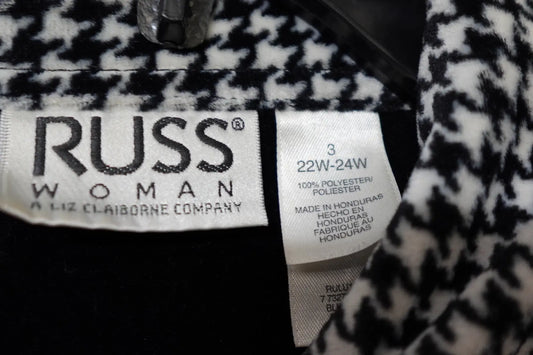 Russ Women Liz Claiborne, Long Sleeves Top- Button Down plush, Size 22w-24w Russ Women Liz Claiborne Long Sleeves Top- Button Down plush More To Love Consignment