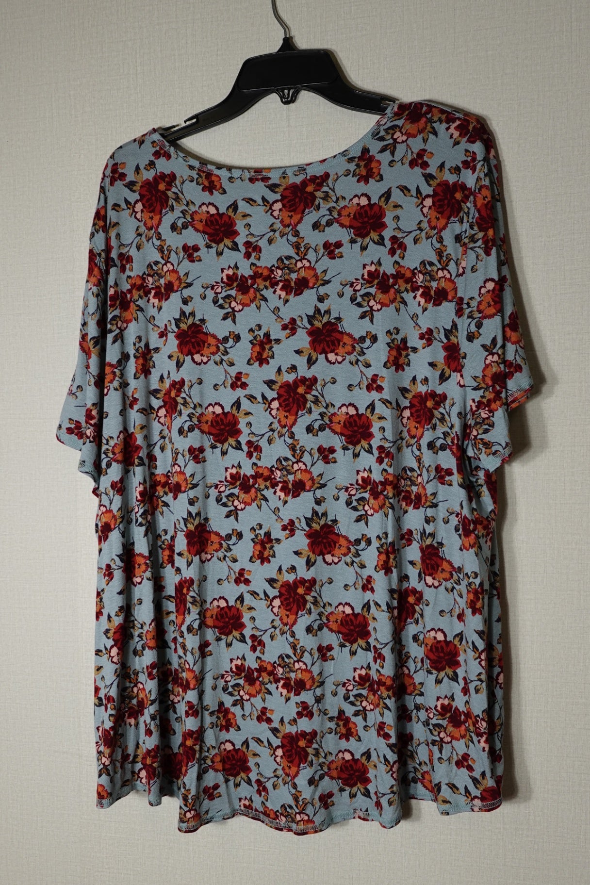 Maurices, NEW Short Sleeve Top, Size 3X