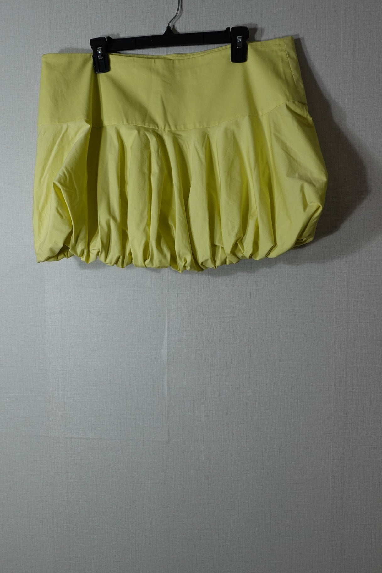 Zara, Puff Mini Skirt, Size 2X (runs small XL)
