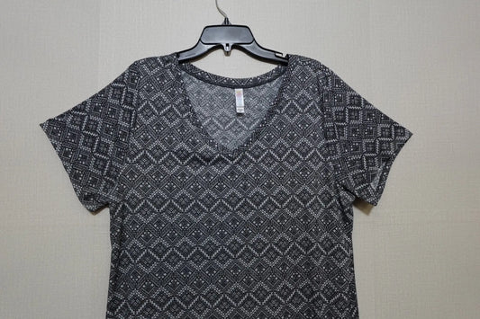 Lularoe, Shorts Sleeve top , Size XL Lularoe Shorts Sleeve top More To Love Consignment