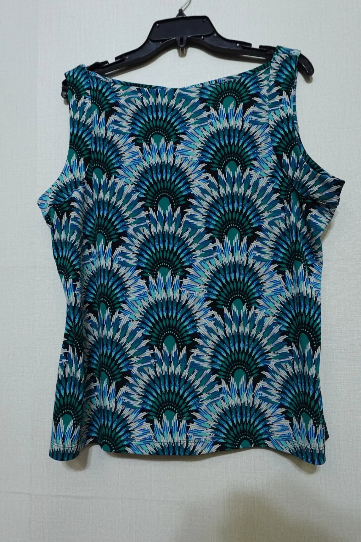 Covington, Tank Top, Size Xl Covington Tank Top More To Love Consignment