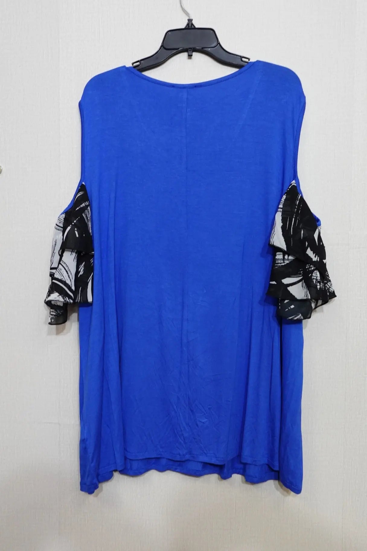 TAMSY, new Shorts Sleeve Top, Size XL/2X (1X) TAMSY new Shorts Sleeve Top More To Love Consignment